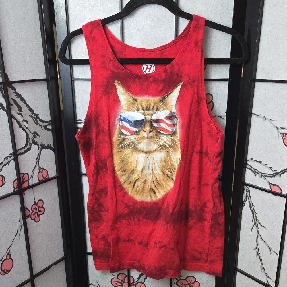 Hybrid & Company Red Cat Graphic Tank Top